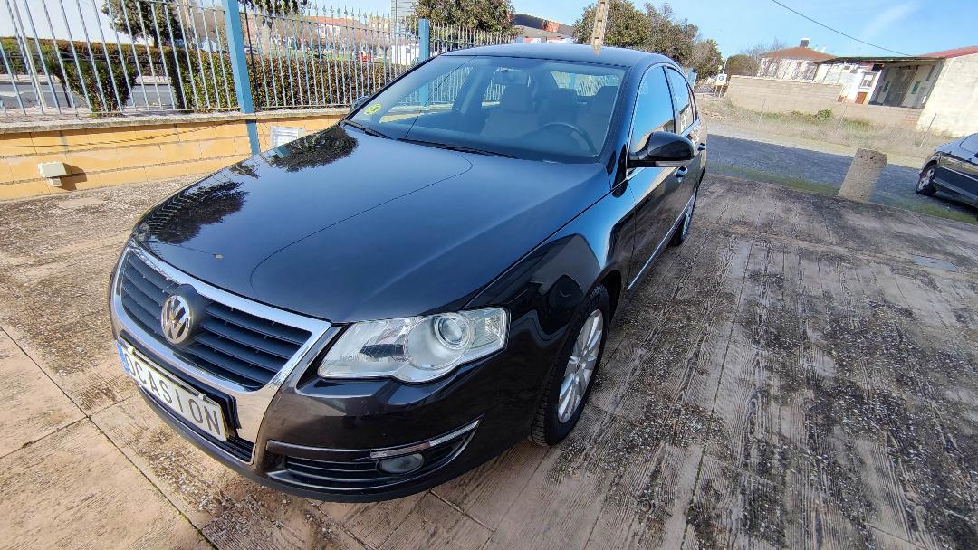 VOLKSWAGEN PASSAT