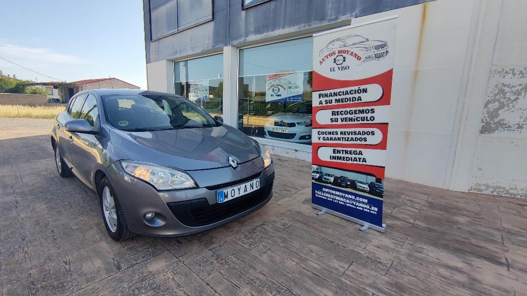 RENAULT MEGANE GRIS