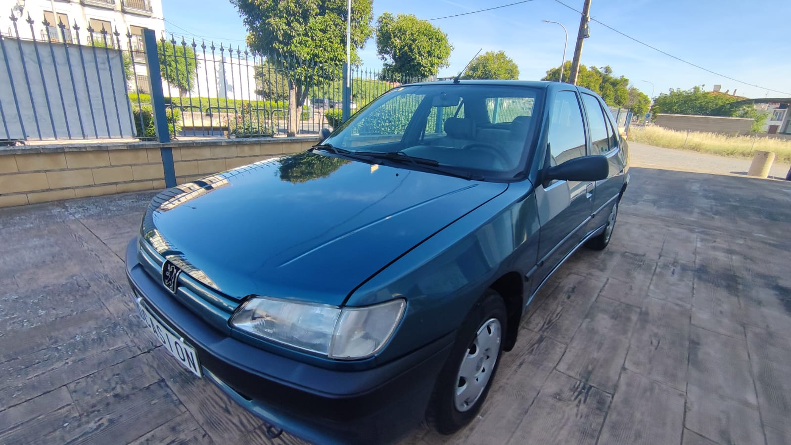PEUGEOT 306