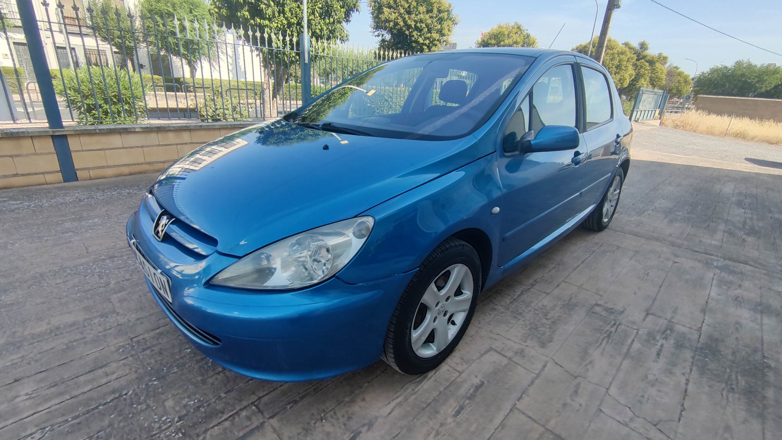 PEUGEOT 307