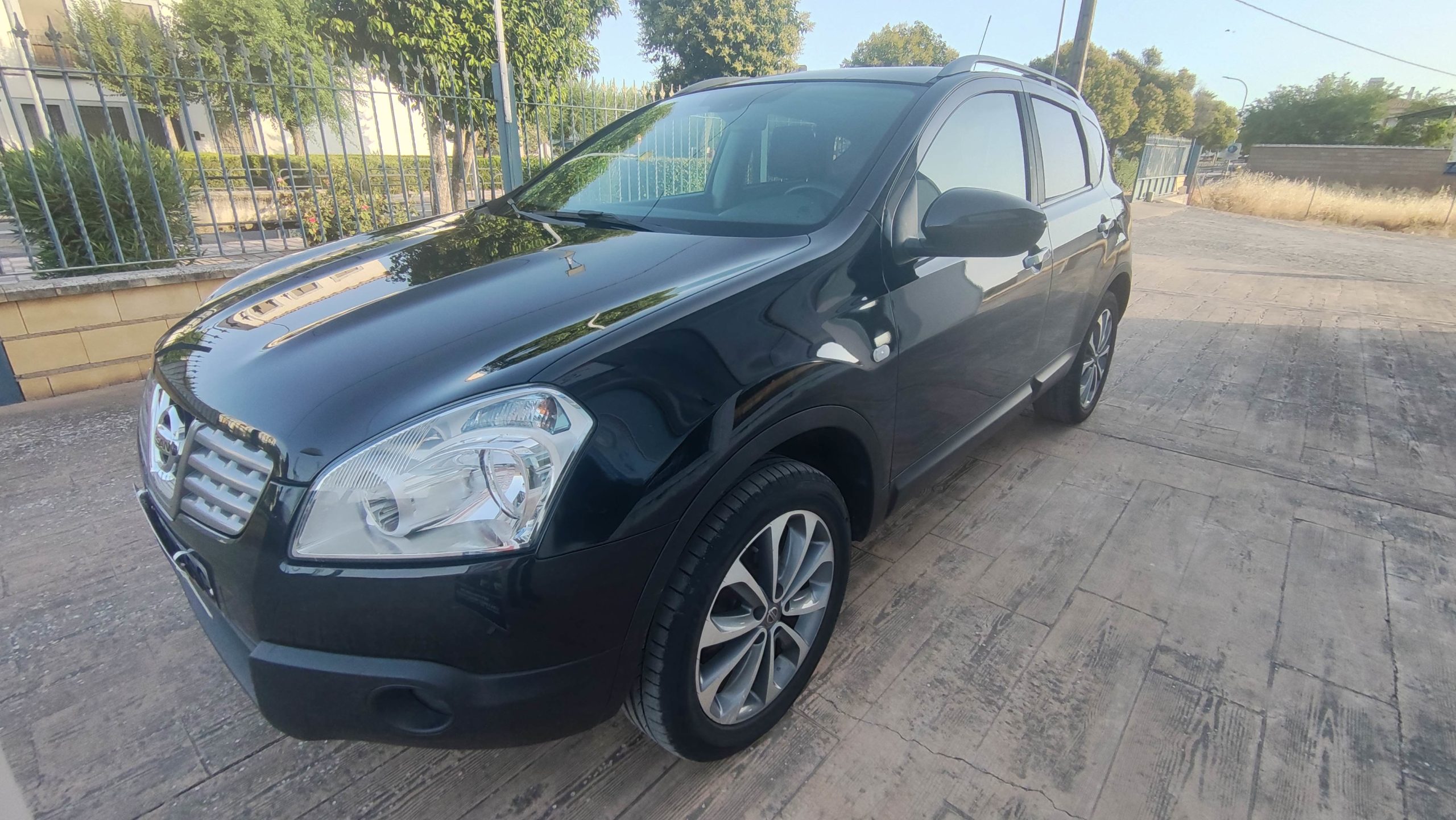 NISSAN QASHQAI 2010